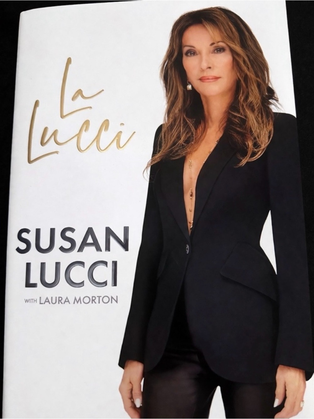 La Lucci Hardcover Coffee Table Book - Black & White 🥂❤️🥂